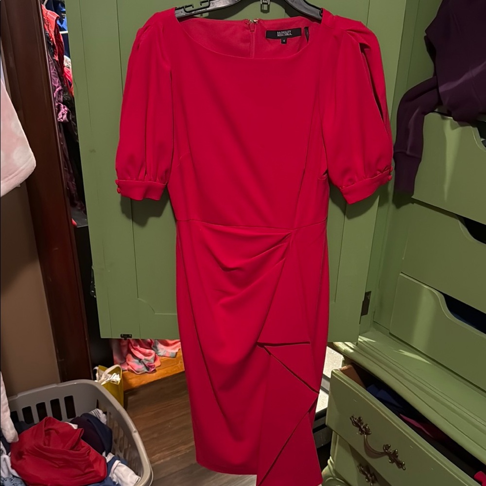 Badgley Mischka Red Ruched Sheath Dress Puff Sleeve Cocktail